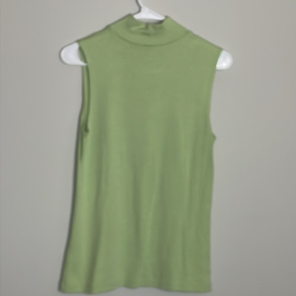 Croft & Barrow light Green Sleeveless Mock Turtleneck top- Medium - Picture 2 of 8